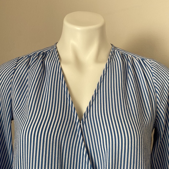Michael Kors Striped Long Sleeve V-neck Blue & White Blouse Size S - Picture 3 of 7